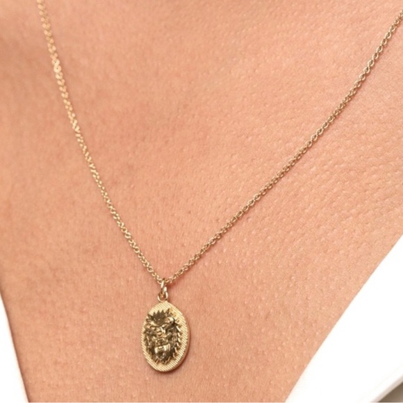 Mejuri Gold Vermeil Strength Tarot Card Necklace. - Picture 3 of 6